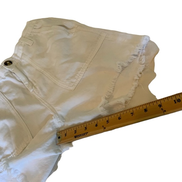 Aerie Denim Jeans Shorts White Raw Hem Elastic Waist In Back Size XS - Picture 3 of 8